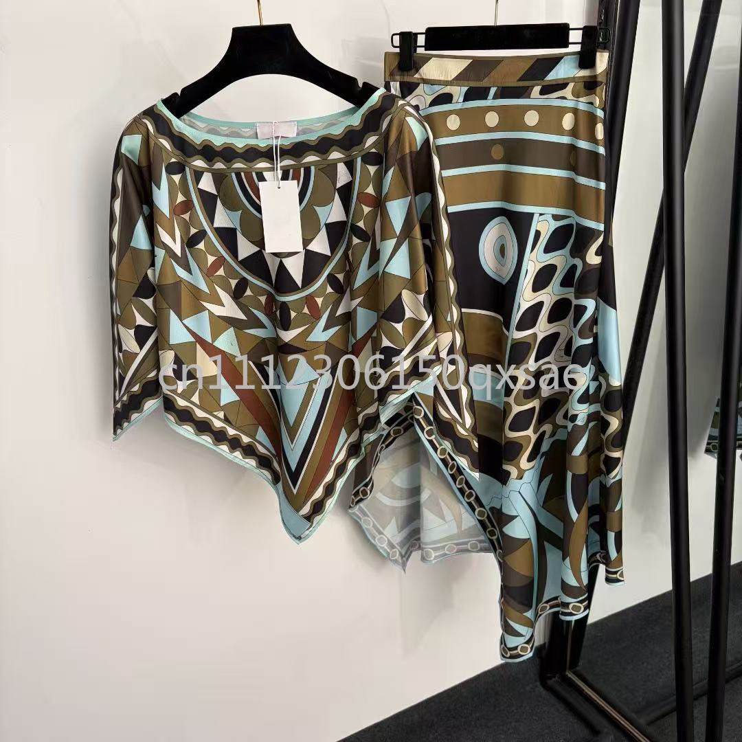 Luxury Design Women's Black Cl - огляд і ціна Streetwear Brands Logo